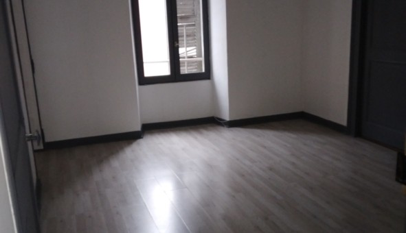 Logement tudiant T3 à Fontaine le Puits (73600)