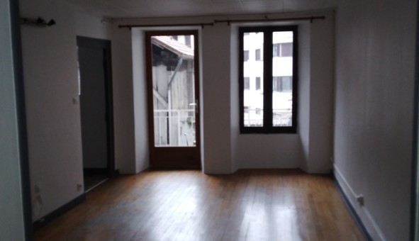 Logement tudiant T3 à Fontaine le Puits (73600)