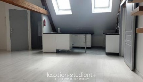 Logement tudiant T3 à Fontenay Trsigny (77610)