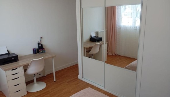 Logement tudiant T3 à Fontenay le Fleury (78330)