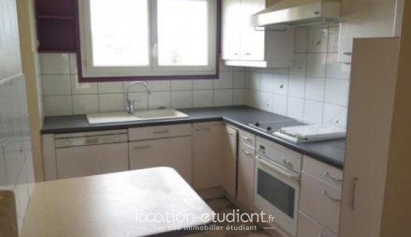 Logement tudiant Location T3 Vide Fraisses (42490)