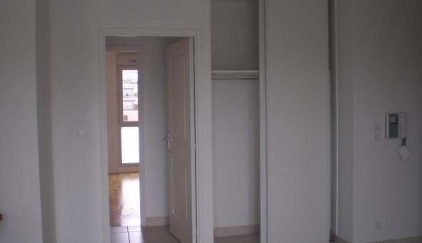 Logement tudiant T3 à Francheville (69340)