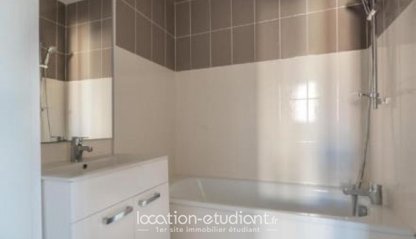 Logement tudiant T3 à Frjus (83600)