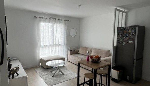 Logement tudiant T3 à Freneuse (78840)