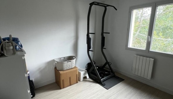 Logement tudiant T3 à Freneuse (78840)