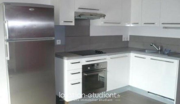 Logement tudiant Location T3 Vide Fuveau (13710)