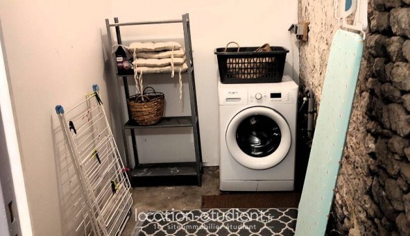 Logement tudiant T3 à Gardonne (24680)