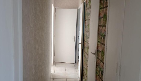 Logement �tudiant T3 &agrave; Gennetines (03400)