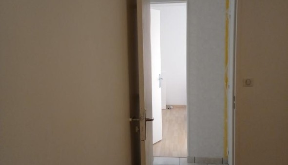 Logement �tudiant T3 &agrave; Gennetines (03400)