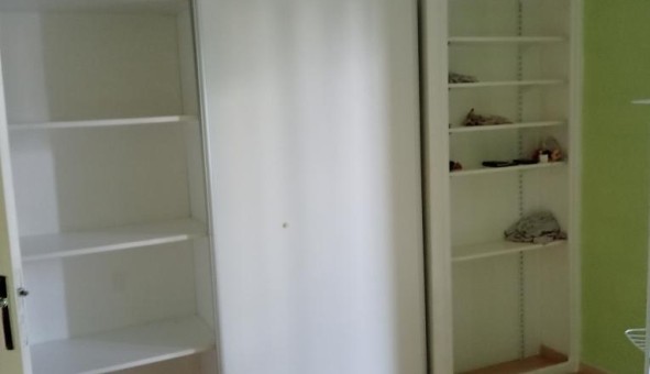 Logement �tudiant T3 &agrave; Gennetines (03400)