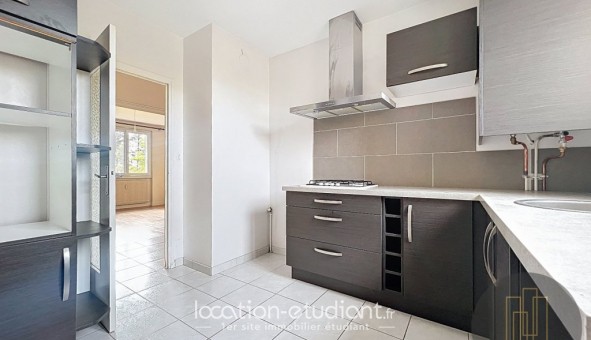 Logement �tudiant T3 &agrave; Gleiz� (69400)