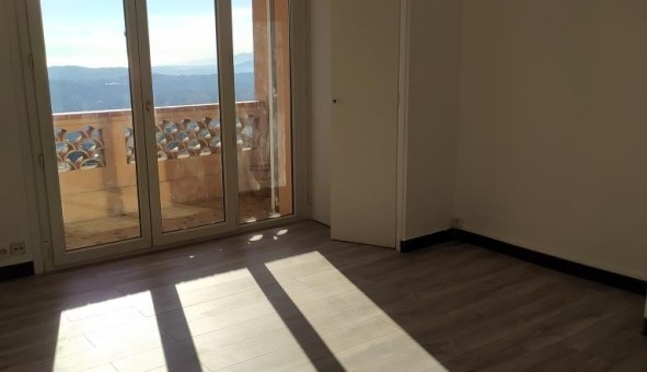 Logement tudiant T3 à Grasse (06130)