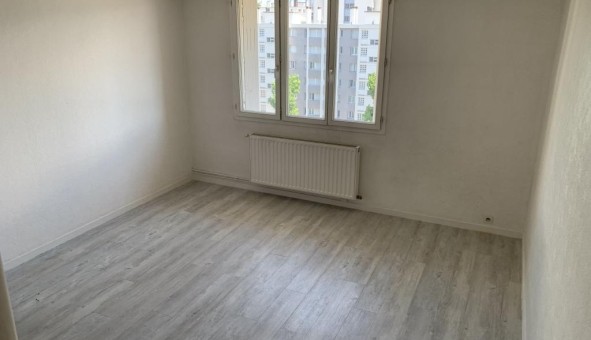 Logement tudiant Location T3 Vide Grenoble (38000)