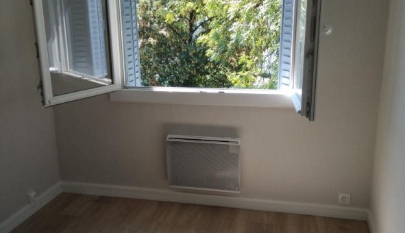 Logement tudiant Location T3 Vide Grenoble (38000)