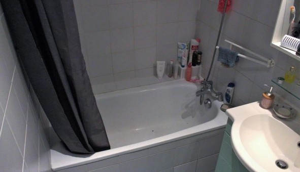 Logement �tudiant T3 &agrave; Grenoble (38000)