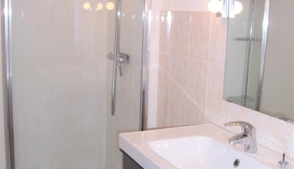 Logement �tudiant T3 &agrave; Grenoble (38000)