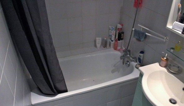 Logement �tudiant T3 &agrave; Grenoble (38000)