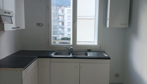 Logement �tudiant T3 &agrave; Grenoble (38000)