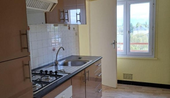 Logement tudiant T3 à Guilly (45600)
