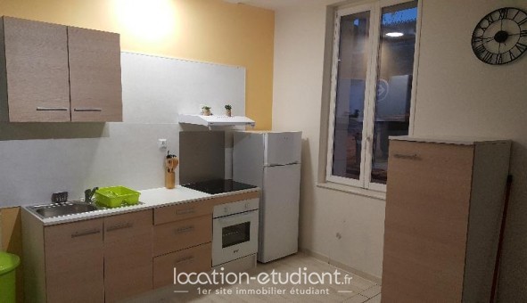 Logement tudiant T3 à Gutres (33230)