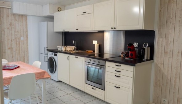 Logement tudiant T3 à Hyres (83400)