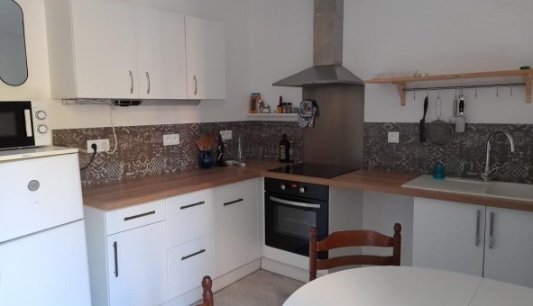 Logement tudiant T3 à Hyres (83400)