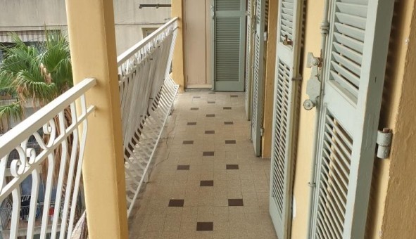 Logement tudiant T3 à Hyres (83400)