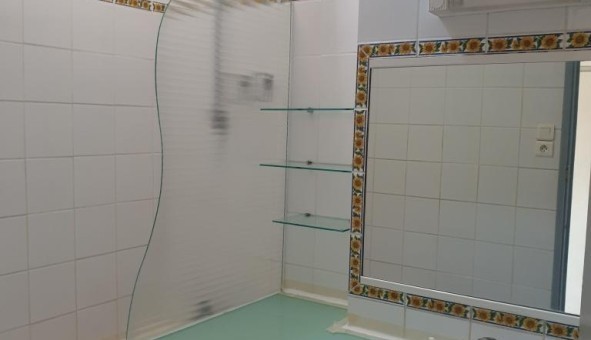 Logement tudiant T3 à Hyres (83400)