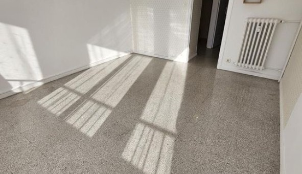 Logement �tudiant T3 &agrave; Hy�res (83400)