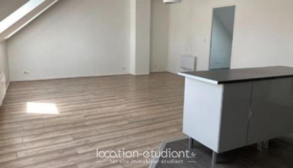 Logement tudiant T3 à Ingr (45140)