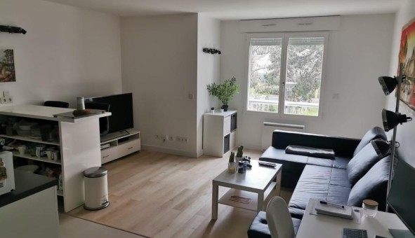 Logement tudiant Location T3 Vide Issy les Moulineaux (92130)