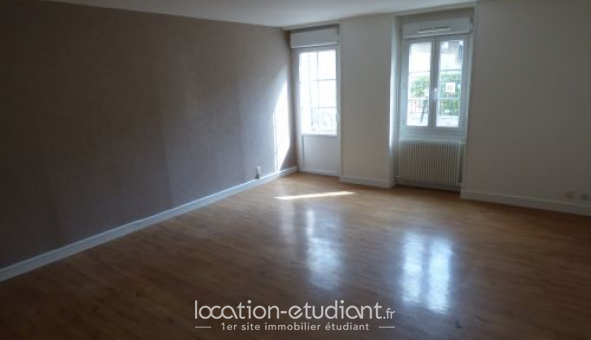 Logement tudiant T3 à Ivoy le Pr (18380)