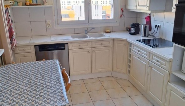 Logement tudiant T3 à Ivry sur Seine (94200)