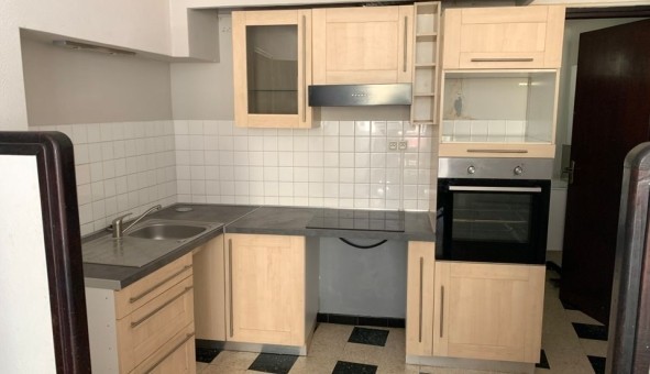 Logement �tudiant T3 &agrave; Jonqui�res (34725)