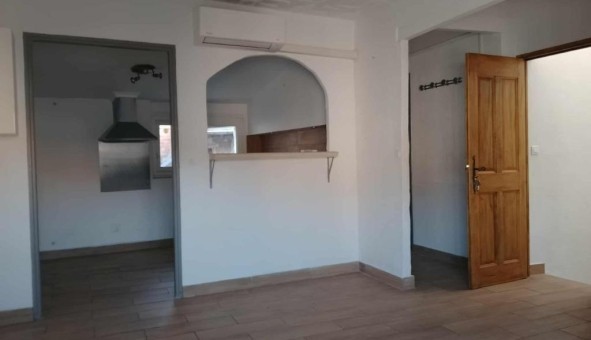 Logement tudiant T3 à Jonquires (84150)