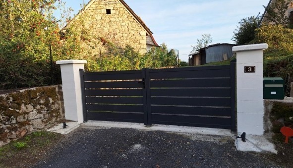 Logement tudiant T3 à Junhac (15120)