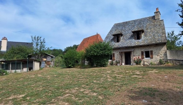 Logement tudiant T3 à Junhac (15120)