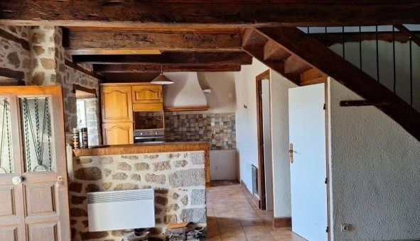 Logement tudiant T3 à Junhac (15120)