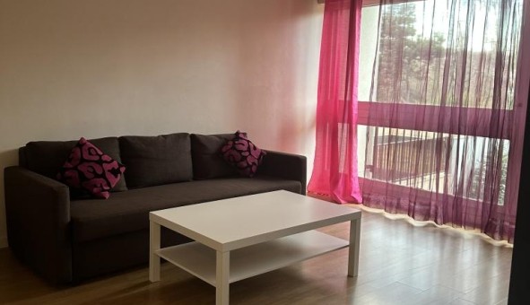 Logement �tudiant Location T3 Vide L'Ha� les Roses (94240)
