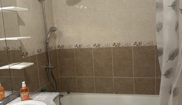 Logement �tudiant T3 &agrave; L'Ha� les Roses (94240)