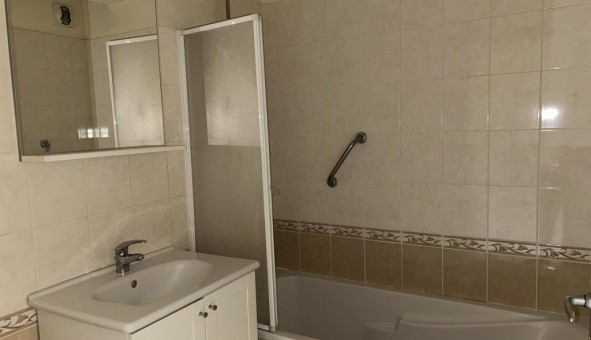 Logement tudiant T3 à La Bastide l'vque (12200)