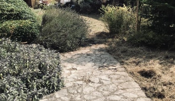 Logement tudiant T3 à La Chapelle sur Oreuse (89260)
