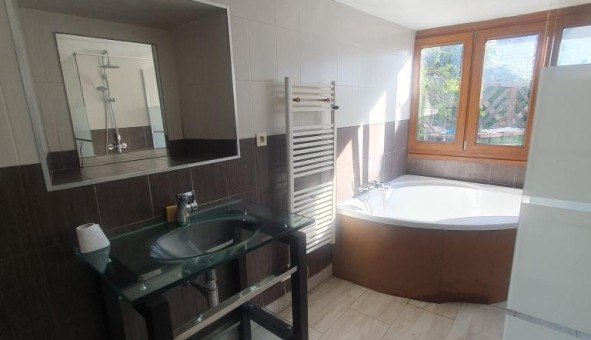 Logement tudiant T3 à La Chapelle sur Oreuse (89260)