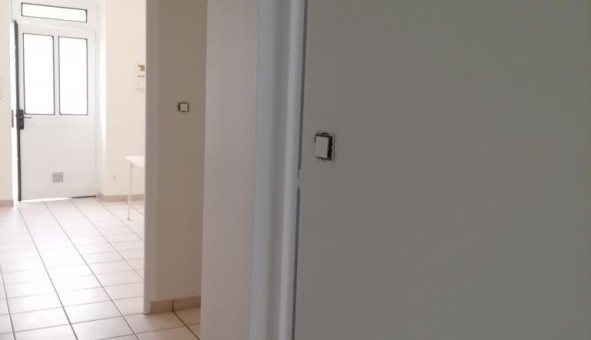 Logement tudiant T3 à La Charme (71100)