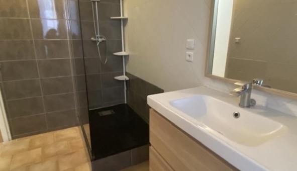 Logement tudiant T3 à La Garde Adhmar (26700)
