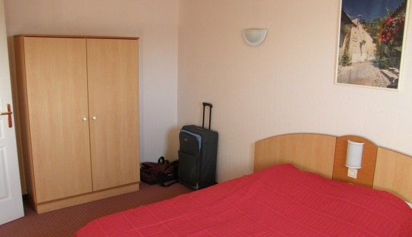 Logement tudiant Location T3 Vide La Rochelle (17000)