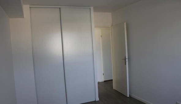 Logement tudiant T3 à Lacroix Saint Ouen (60610)