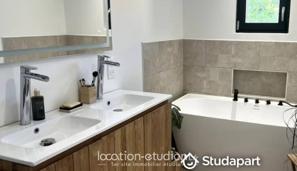 Logement tudiant T3 à Laudun l'Ardoise (30290)