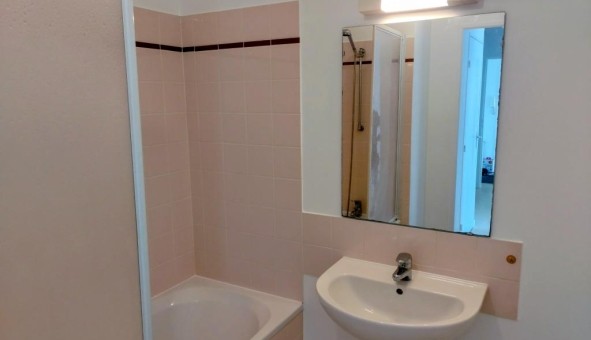 Logement tudiant T3 à Laval (53000)