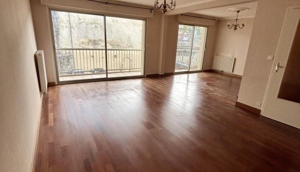 Logement tudiant Location T3 Vide Laval (53000)